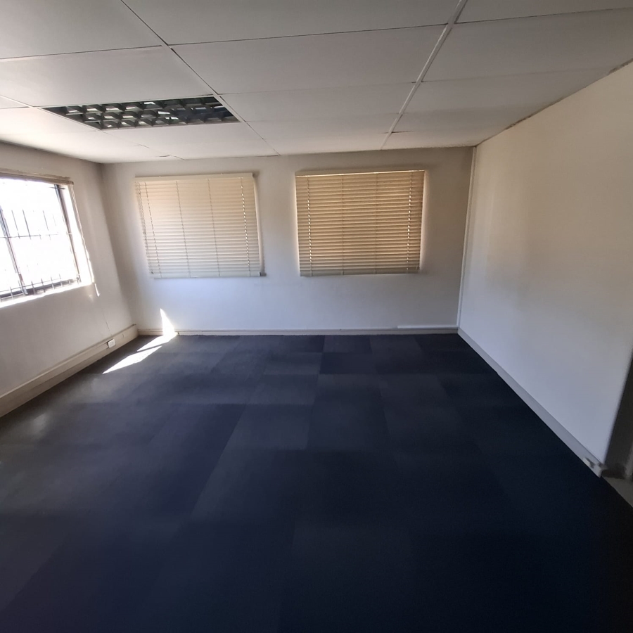 To Let Commercial Property for Rent in Brackenfell Central Western Cape